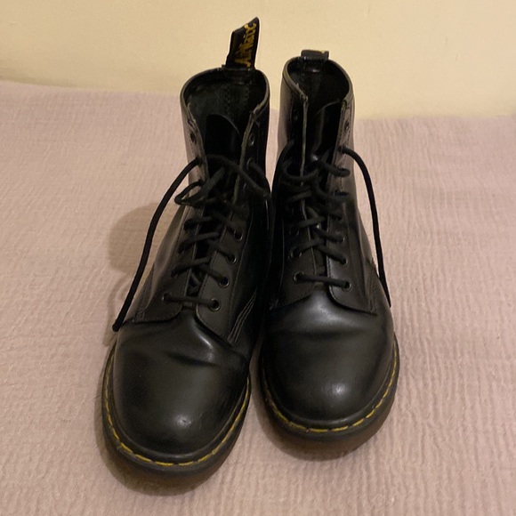 Dr. Martens Black Leather Boots with Yellow Stitching. Size 8 . Made in England - Picture 6 of 11